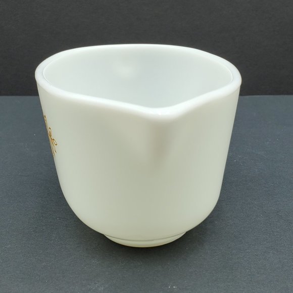 Pyrex Butterfly Gold Gravy Boat with Underplate Sauce Server and Plate - Picture 8 of 10